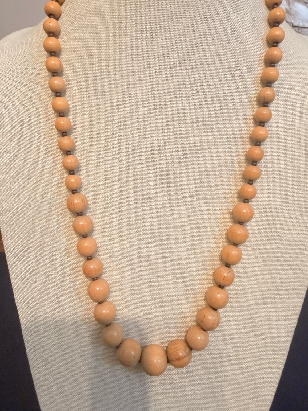 Vintage 26” Graduated Natural Wood Bead Necklace